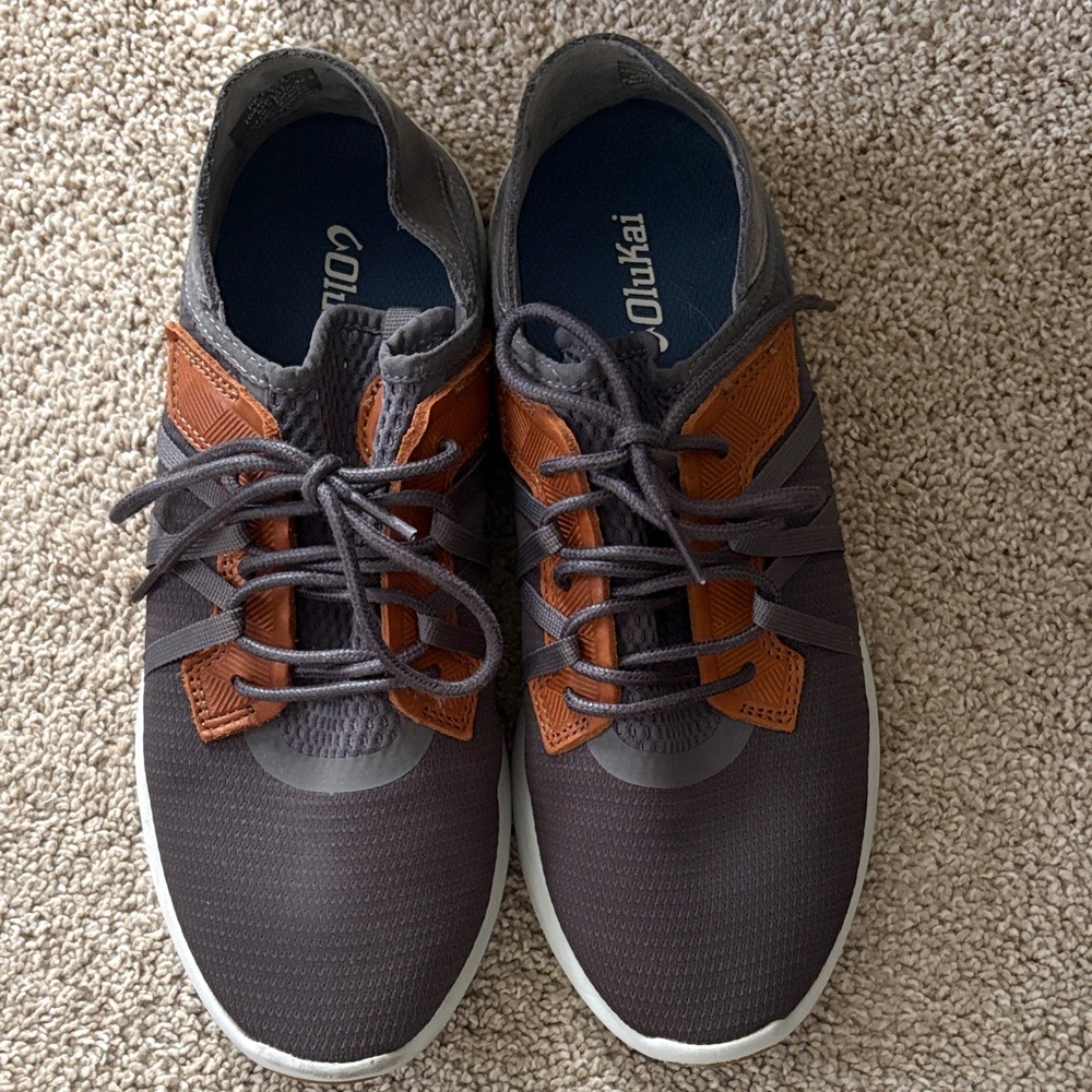 OluKai Men's Charcoal and Brown Sneakers